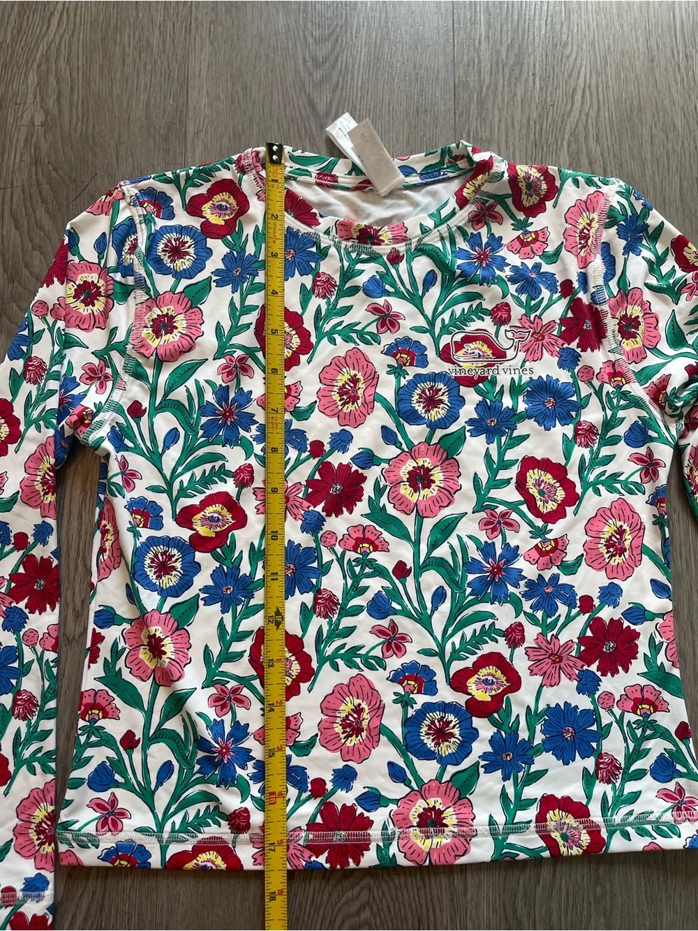 Vineyard vines girls tisbury floral long sleeve swim shirt / rashguard